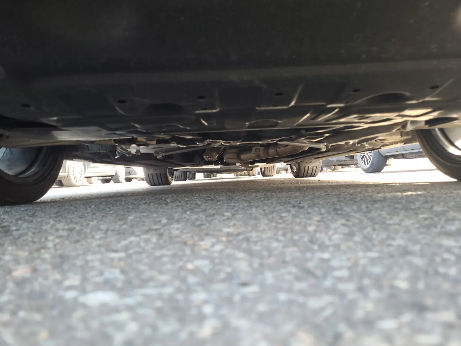 Undercarriage - Front Photo