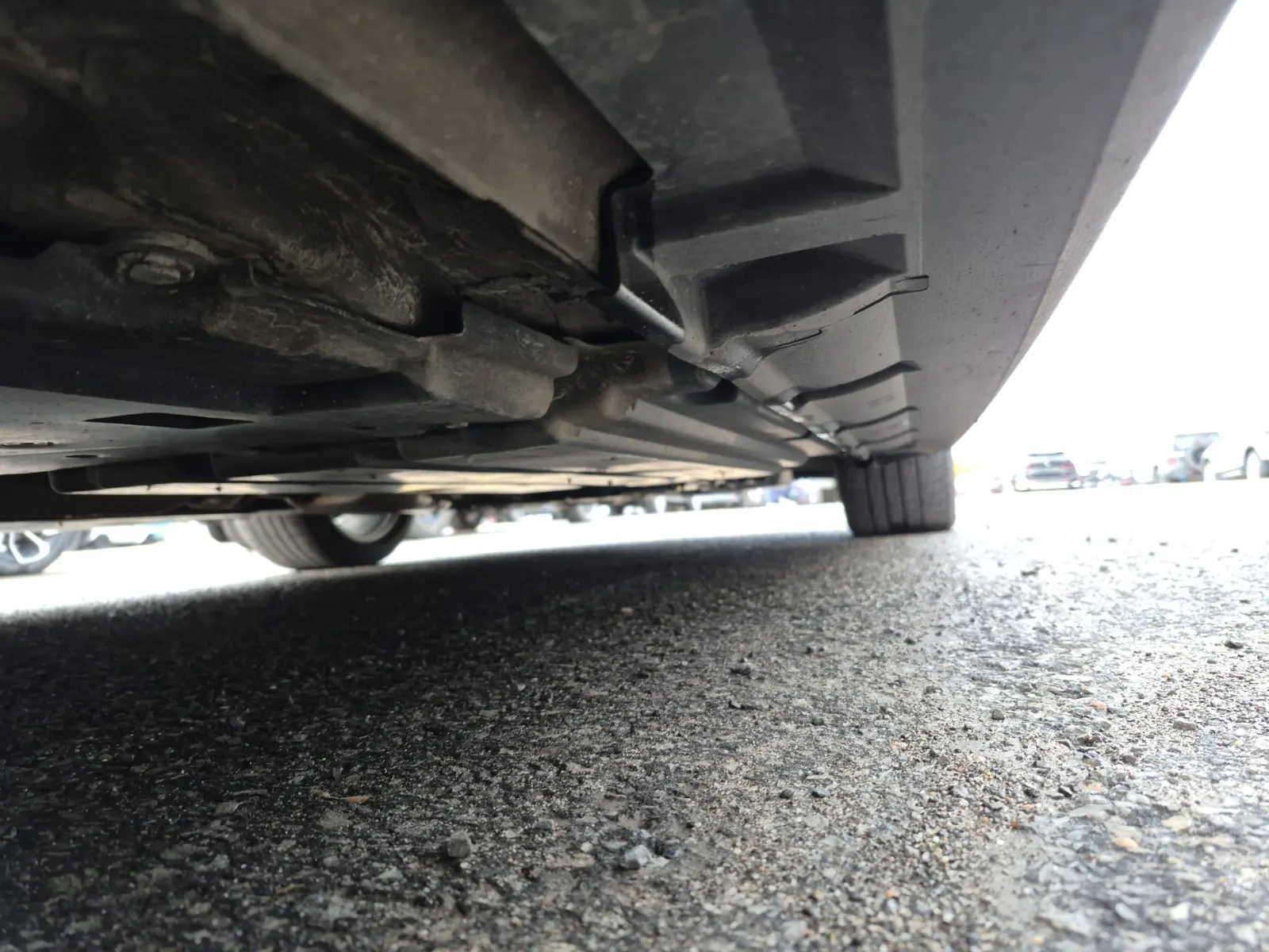 Undercarriage - Passenger Photo