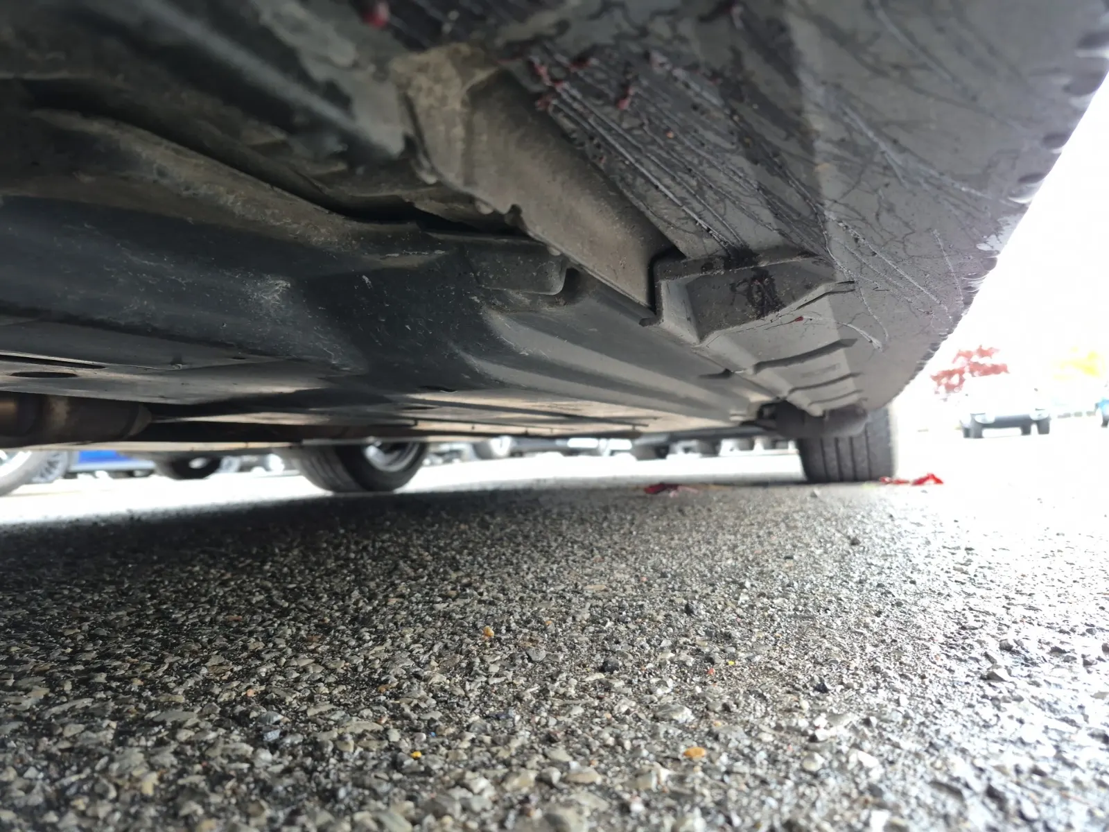 Undercarriage - Driver Photo