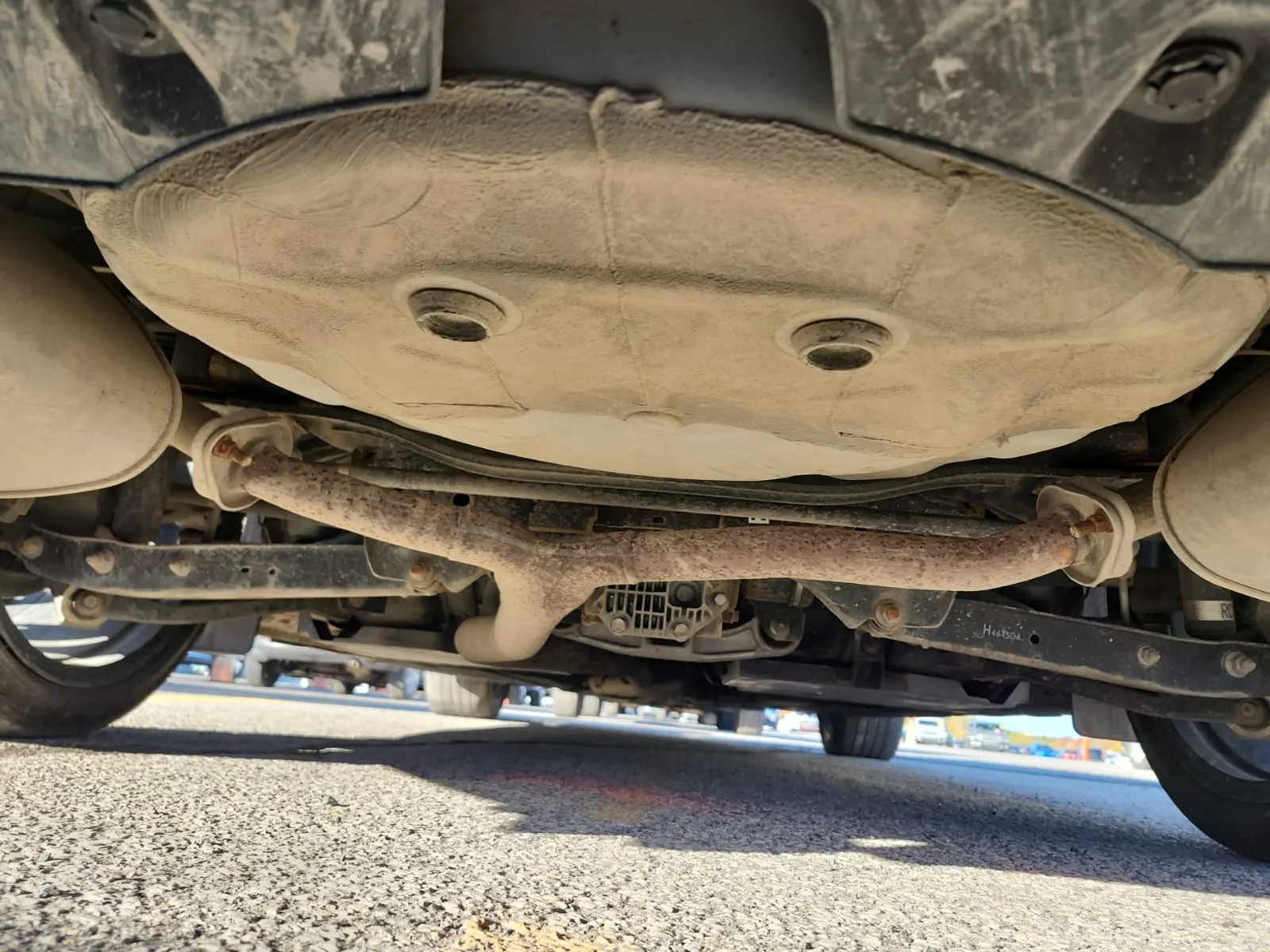 Undercarriage - Rear Photo