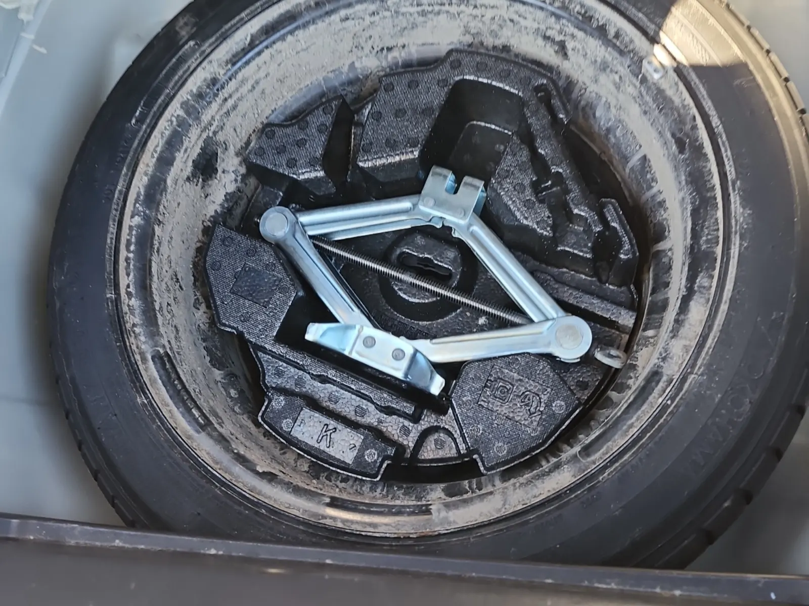 Spare Tire & Wheel Photo