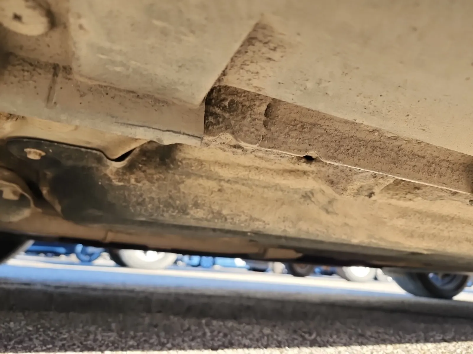 Undercarriage - Driver Photo