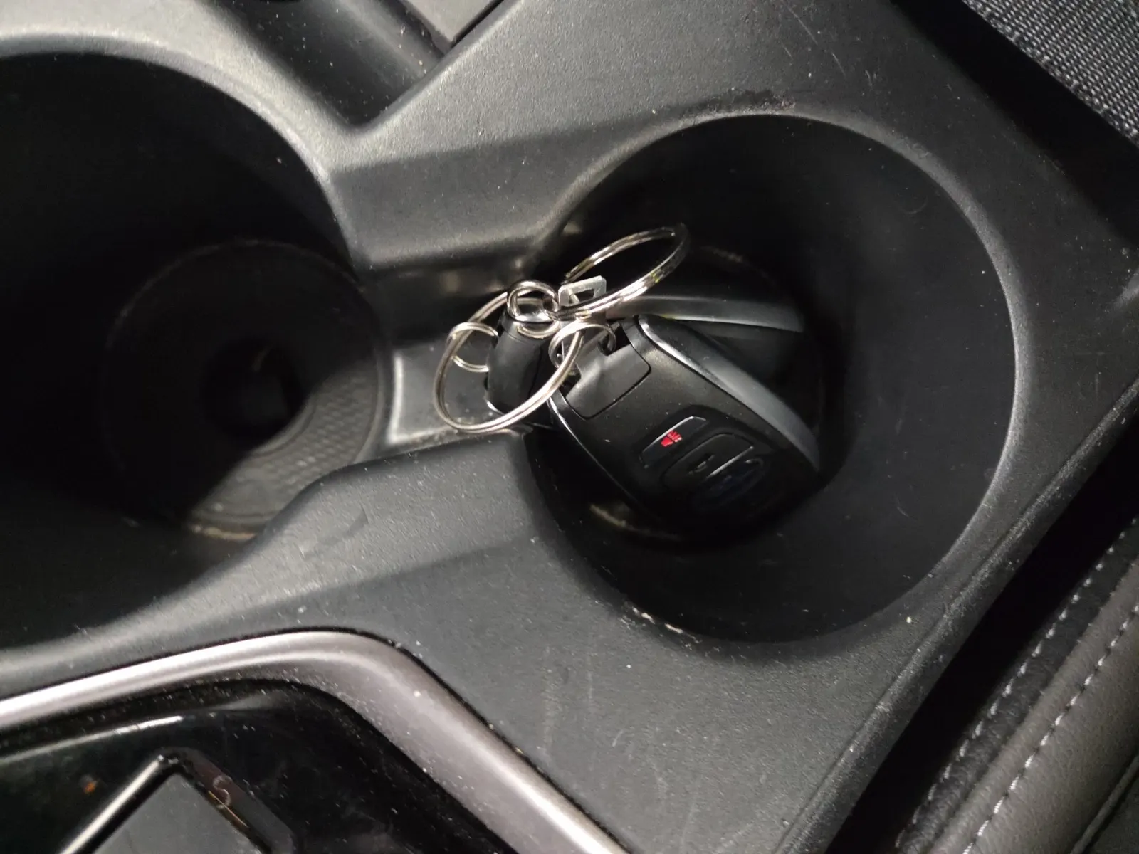 Keys/Fobs/Manual Photo