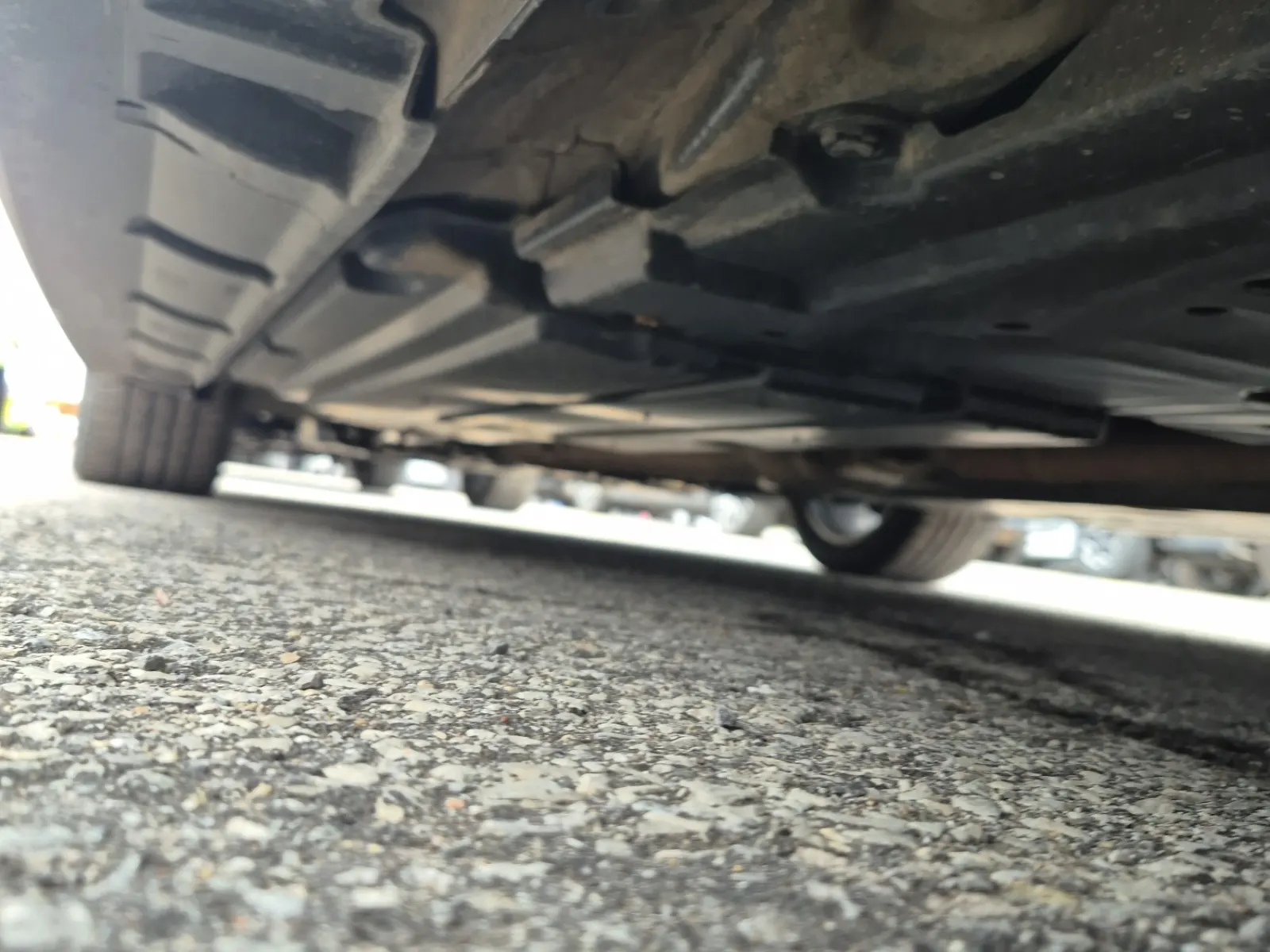 Undercarriage - Driver Photo
