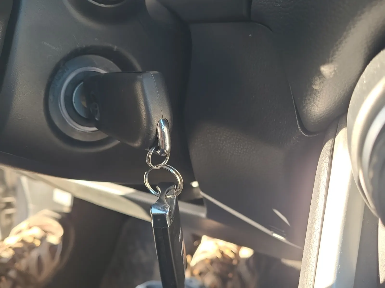 Keys/Fobs/Manual Photo