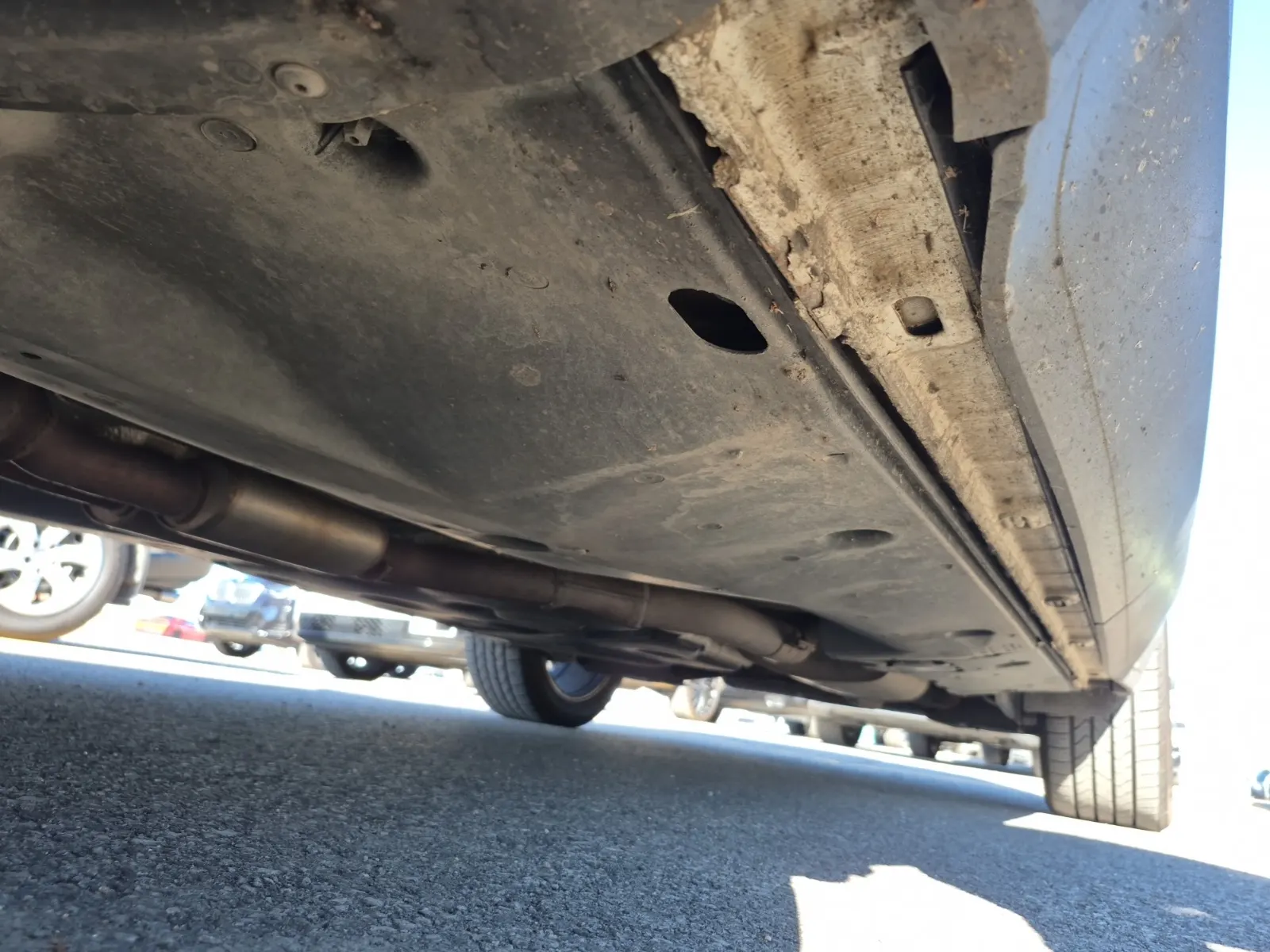 Undercarriage - Driver Photo