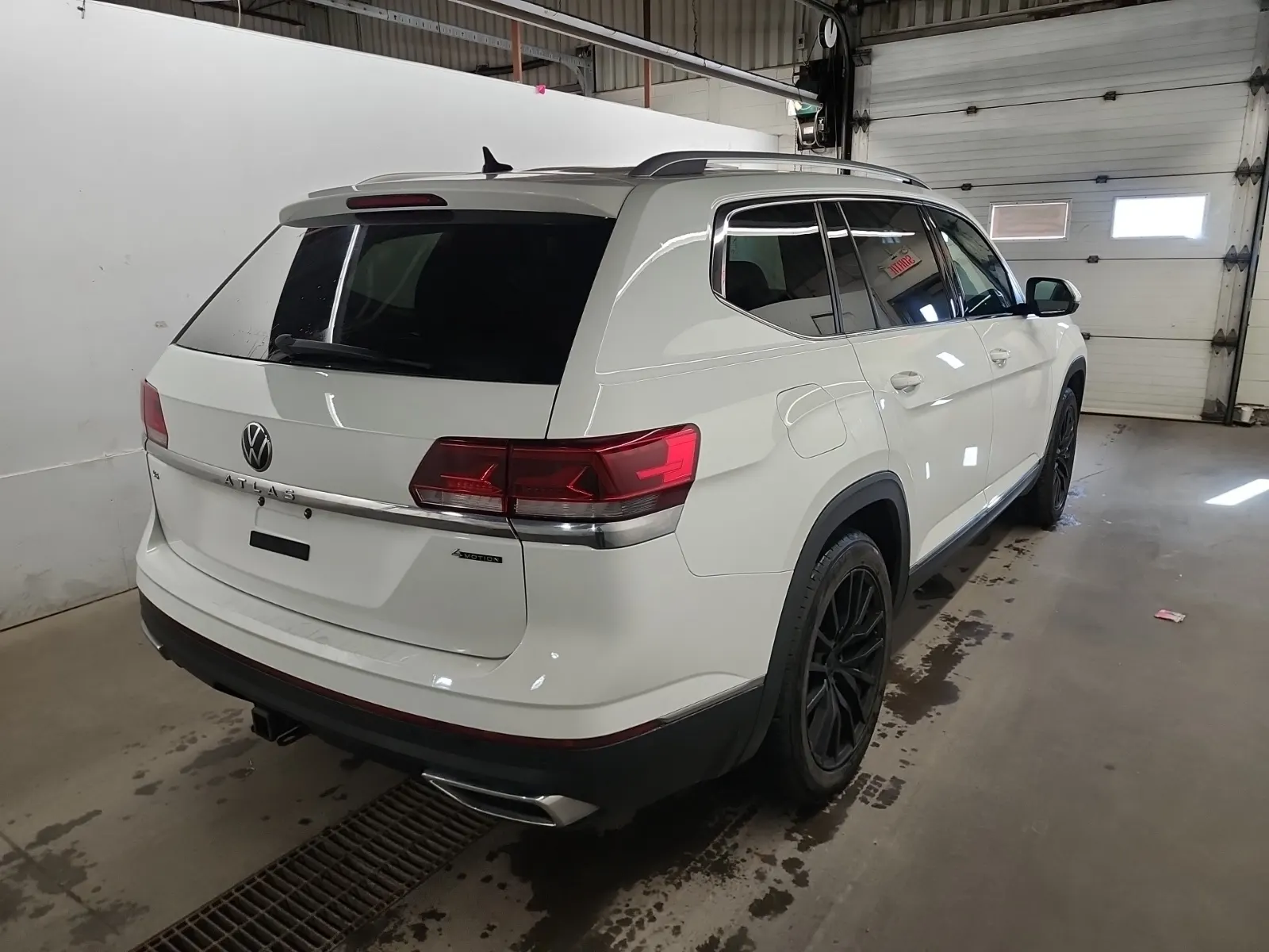 Passenger Rear 3/4 Photo