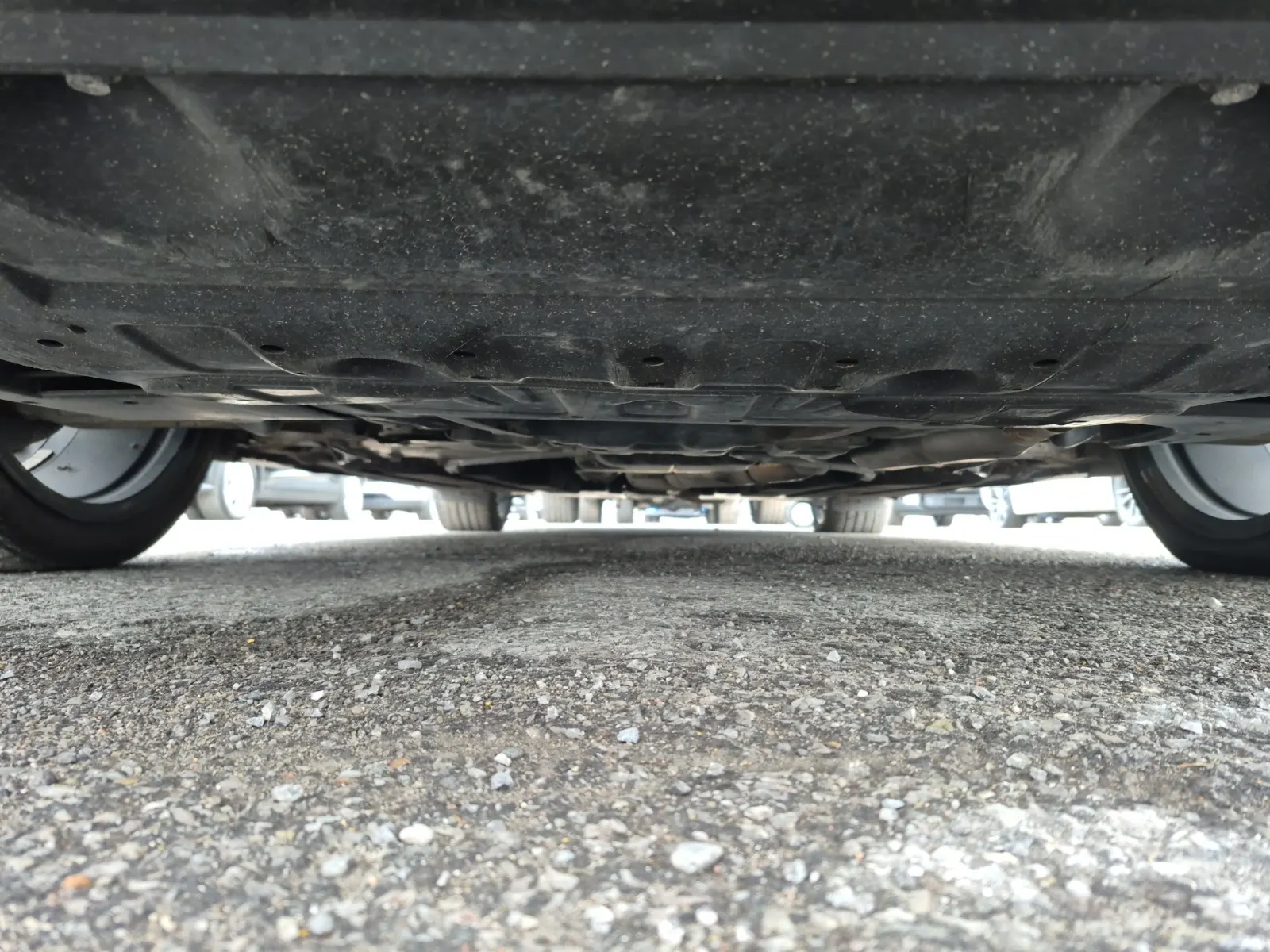 Undercarriage - Front Photo