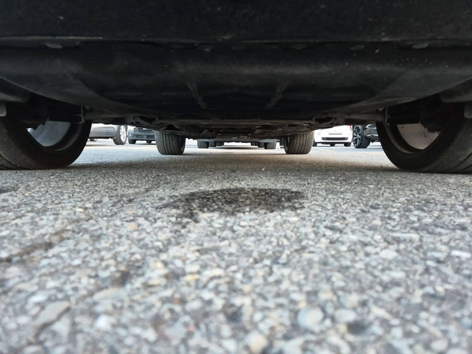 Undercarriage - Front Photo