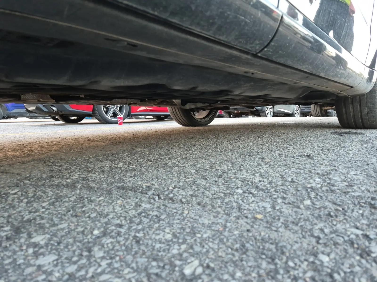 Undercarriage - Passenger Photo