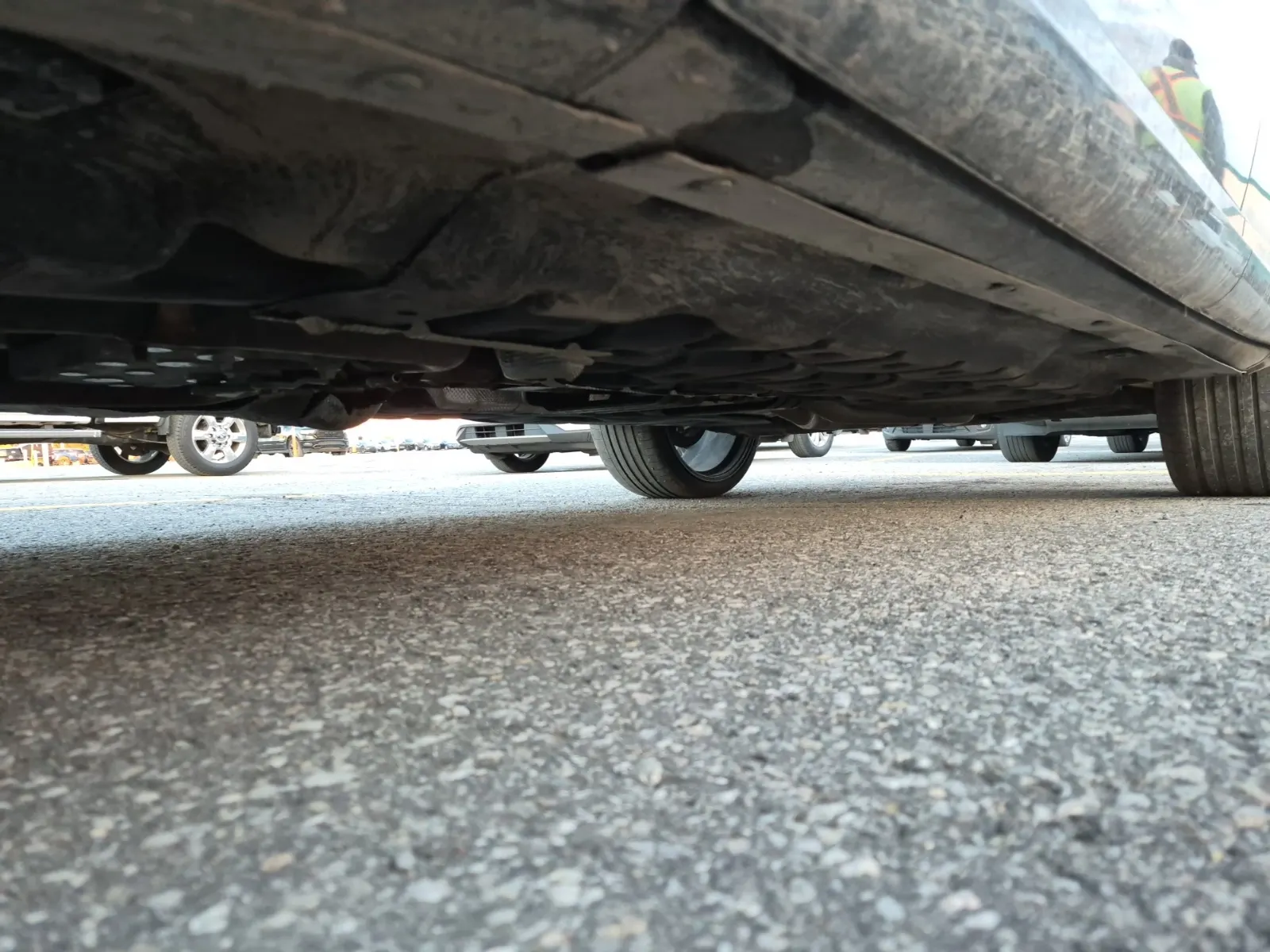 Undercarriage - Driver Photo