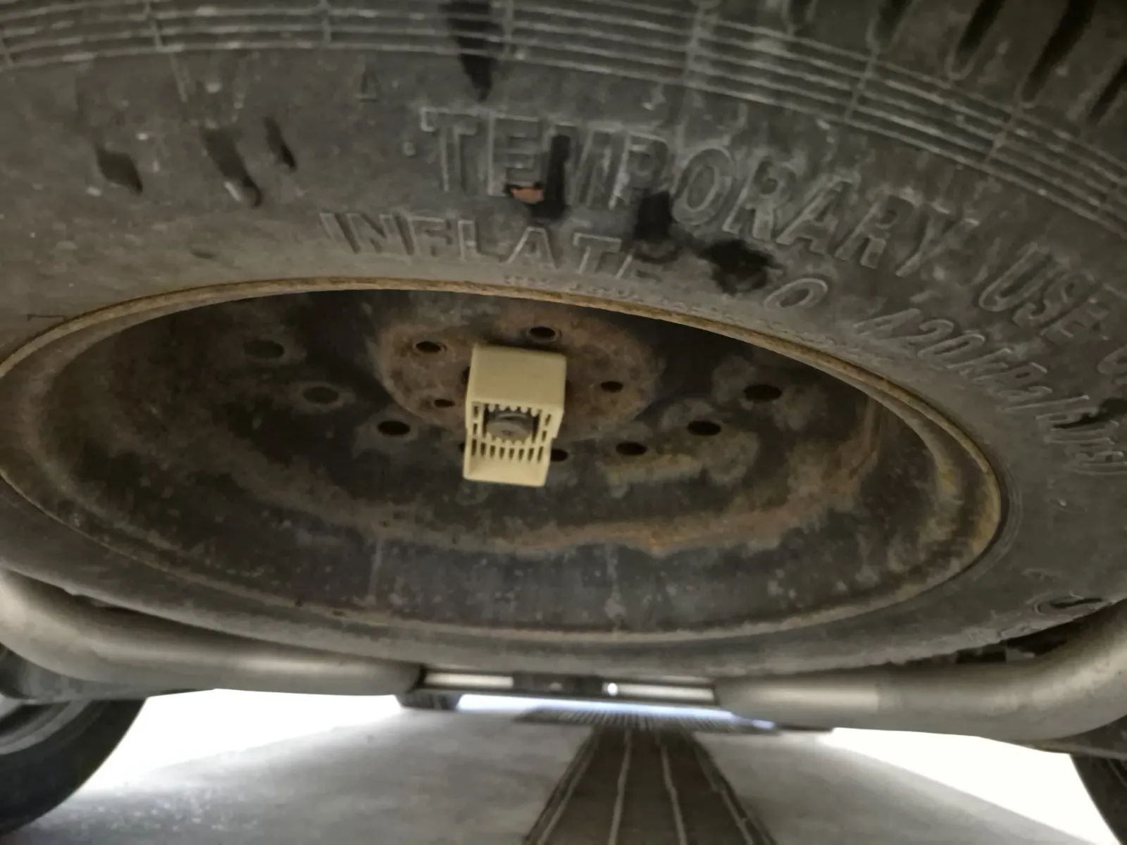 Spare Tire & Wheel Photo