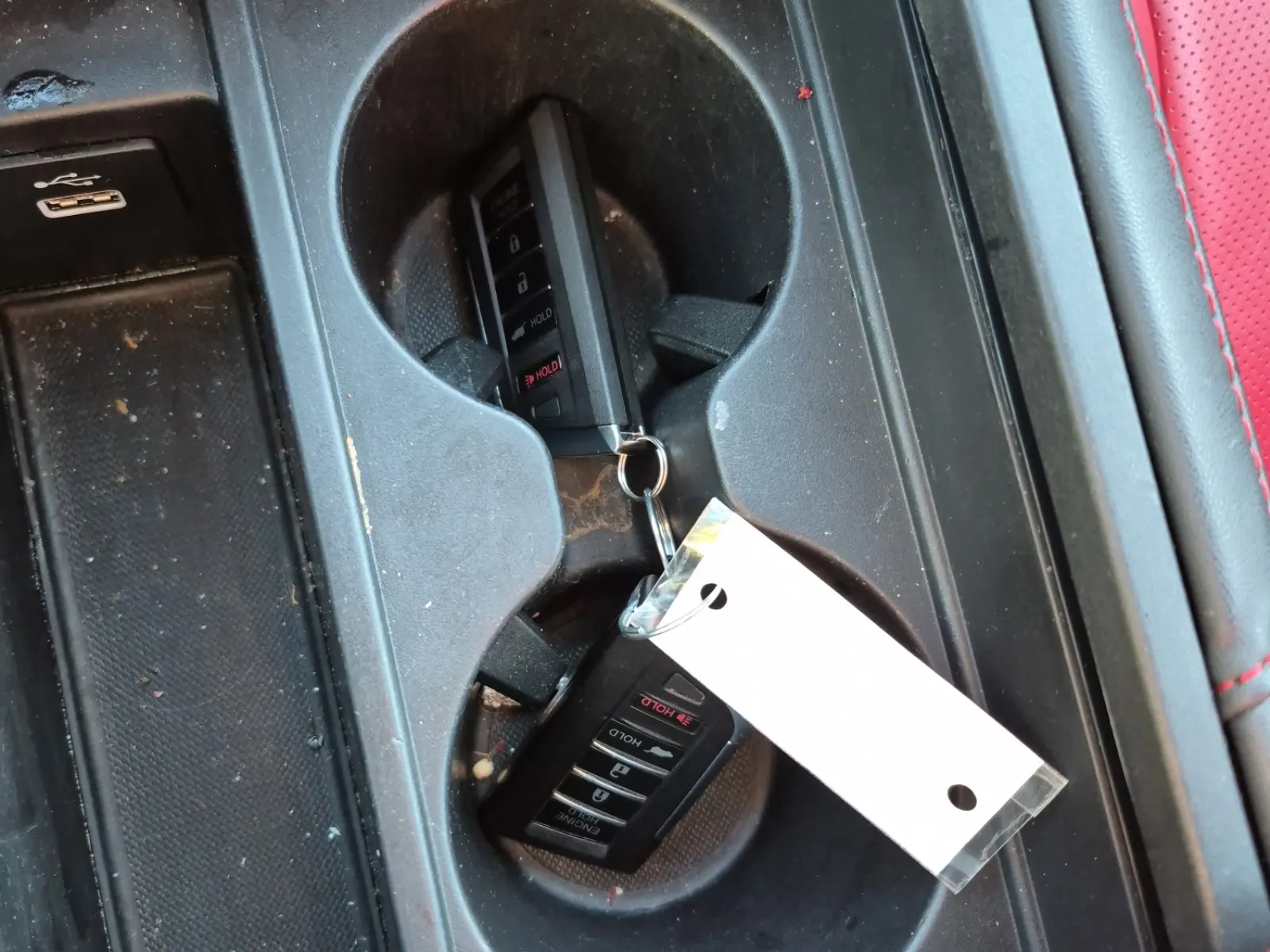 Keys/Fobs/Manual Photo