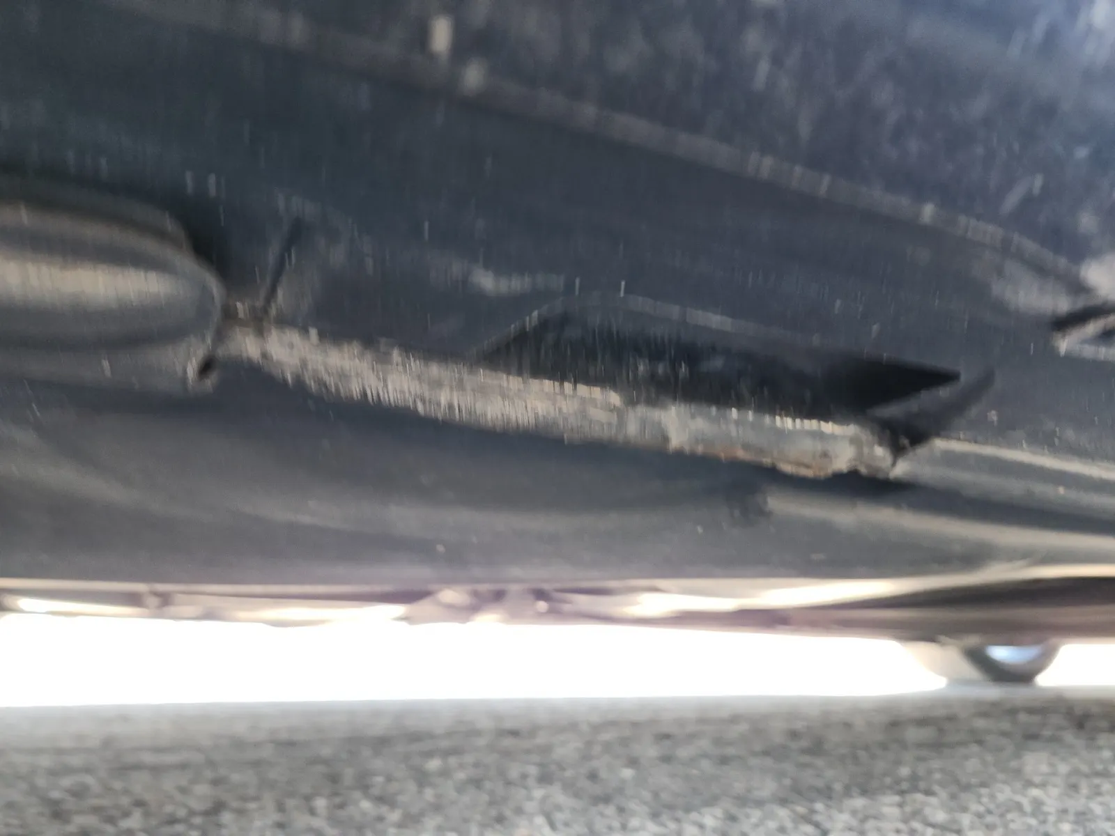 Undercarriage - Passenger Photo