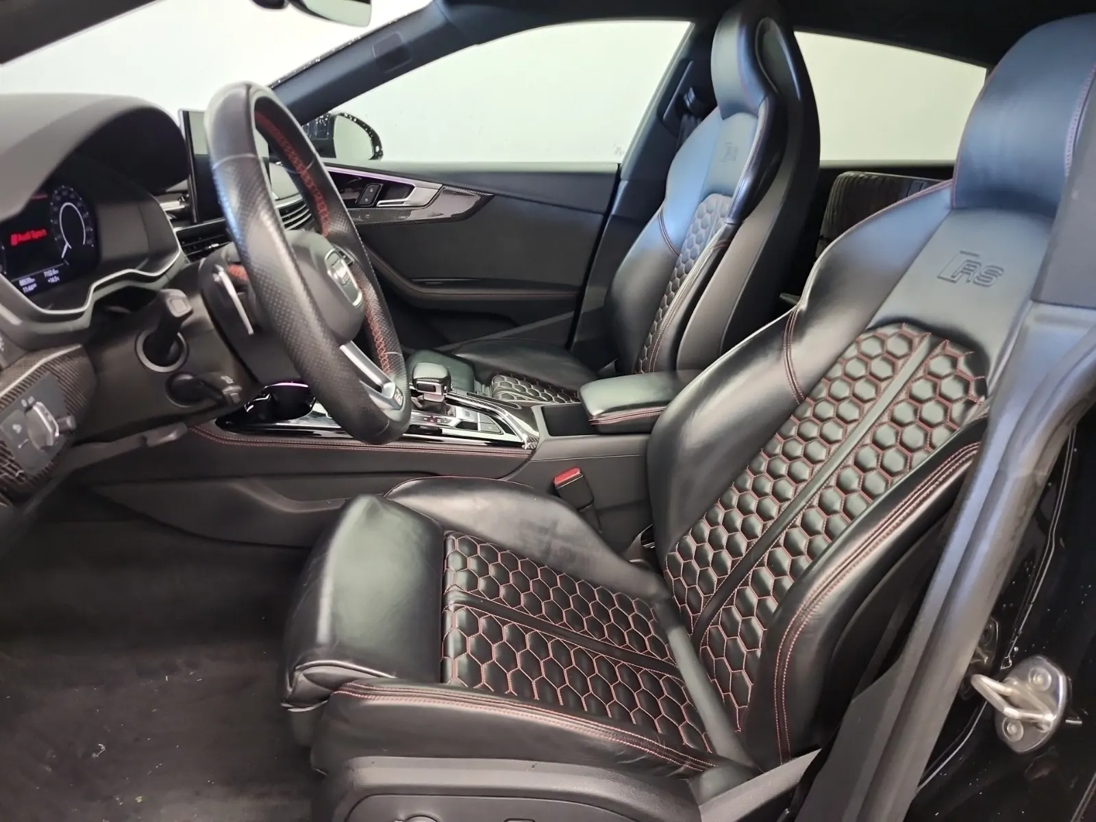 Front Interior Photo