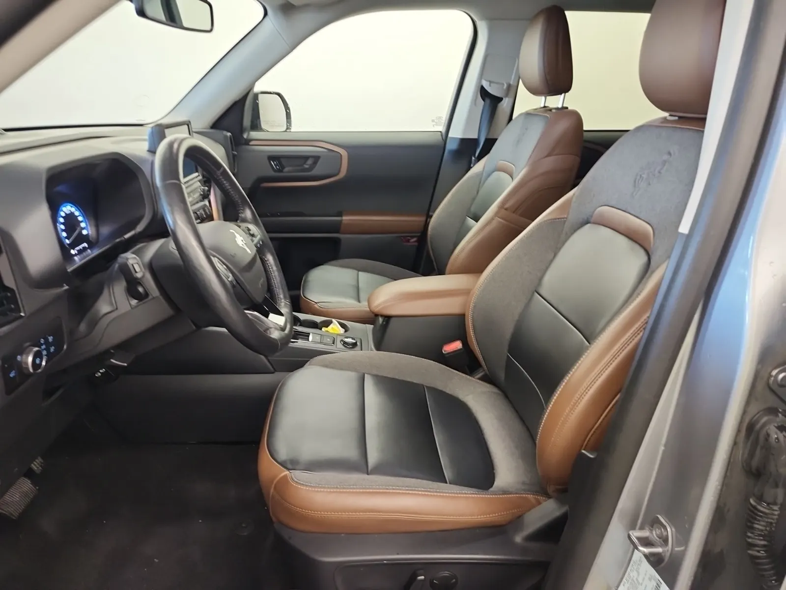 Front Interior Photo