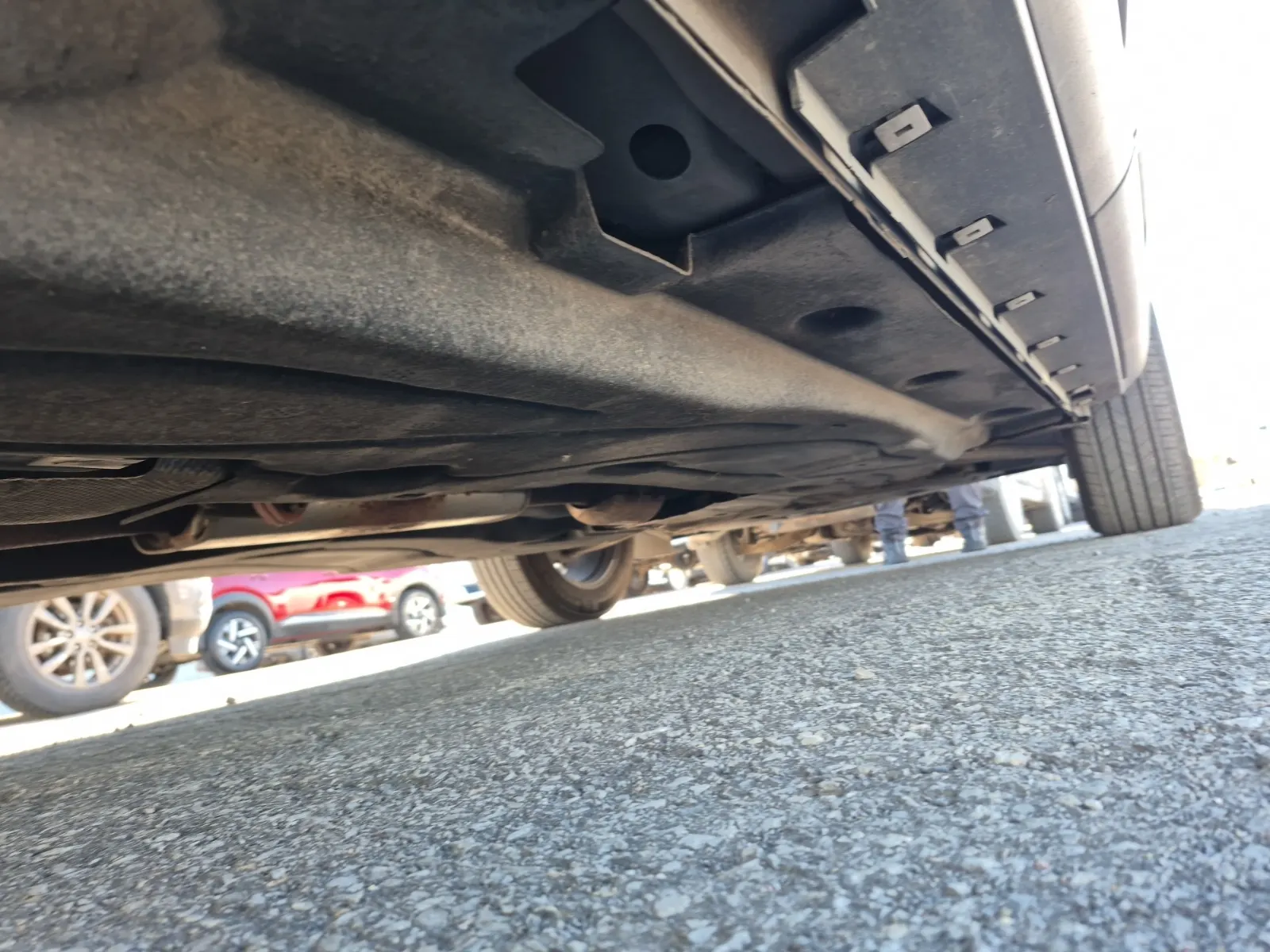 Undercarriage - Passenger Photo