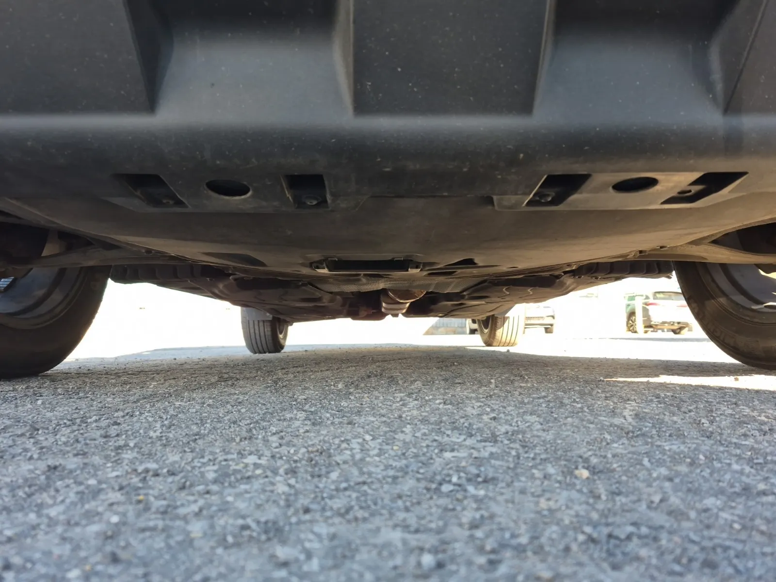 Undercarriage - Front Photo