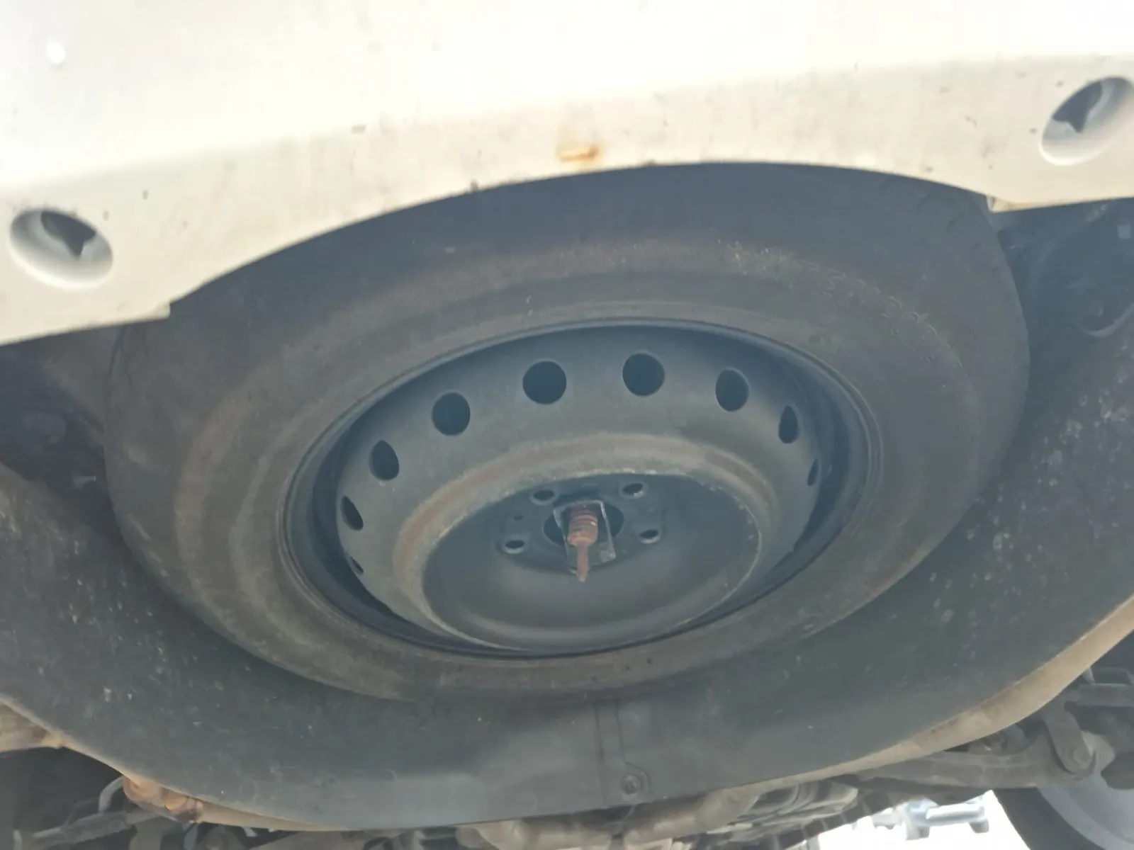 Spare Tire & Wheel Photo