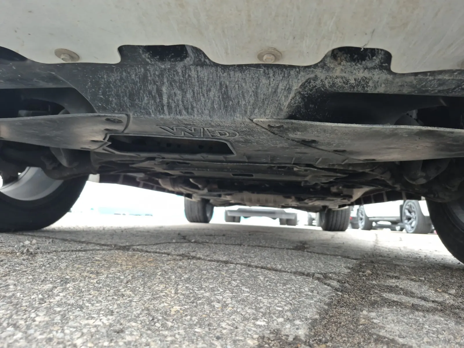 Undercarriage - Front Photo
