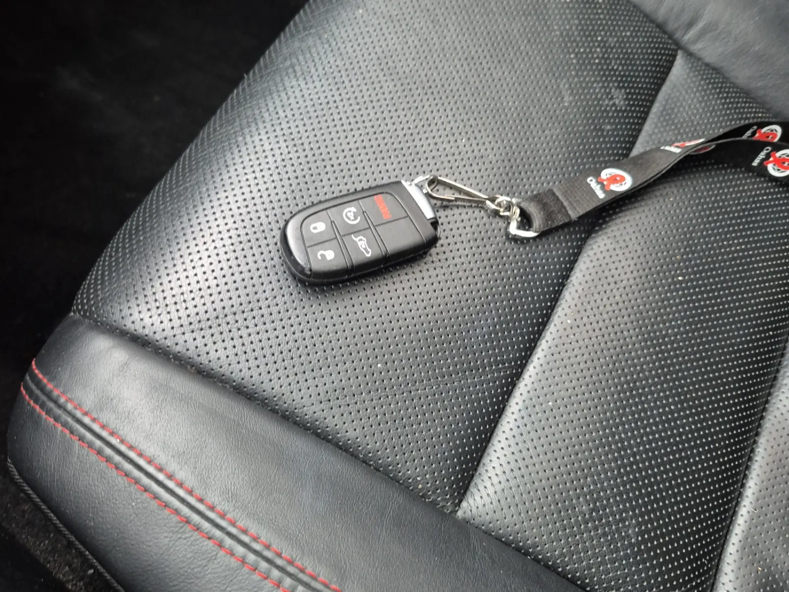 Keys/Fobs/Manual Photo