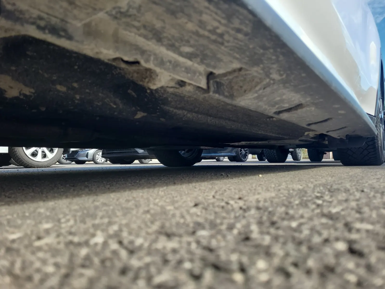 Undercarriage - Driver Photo