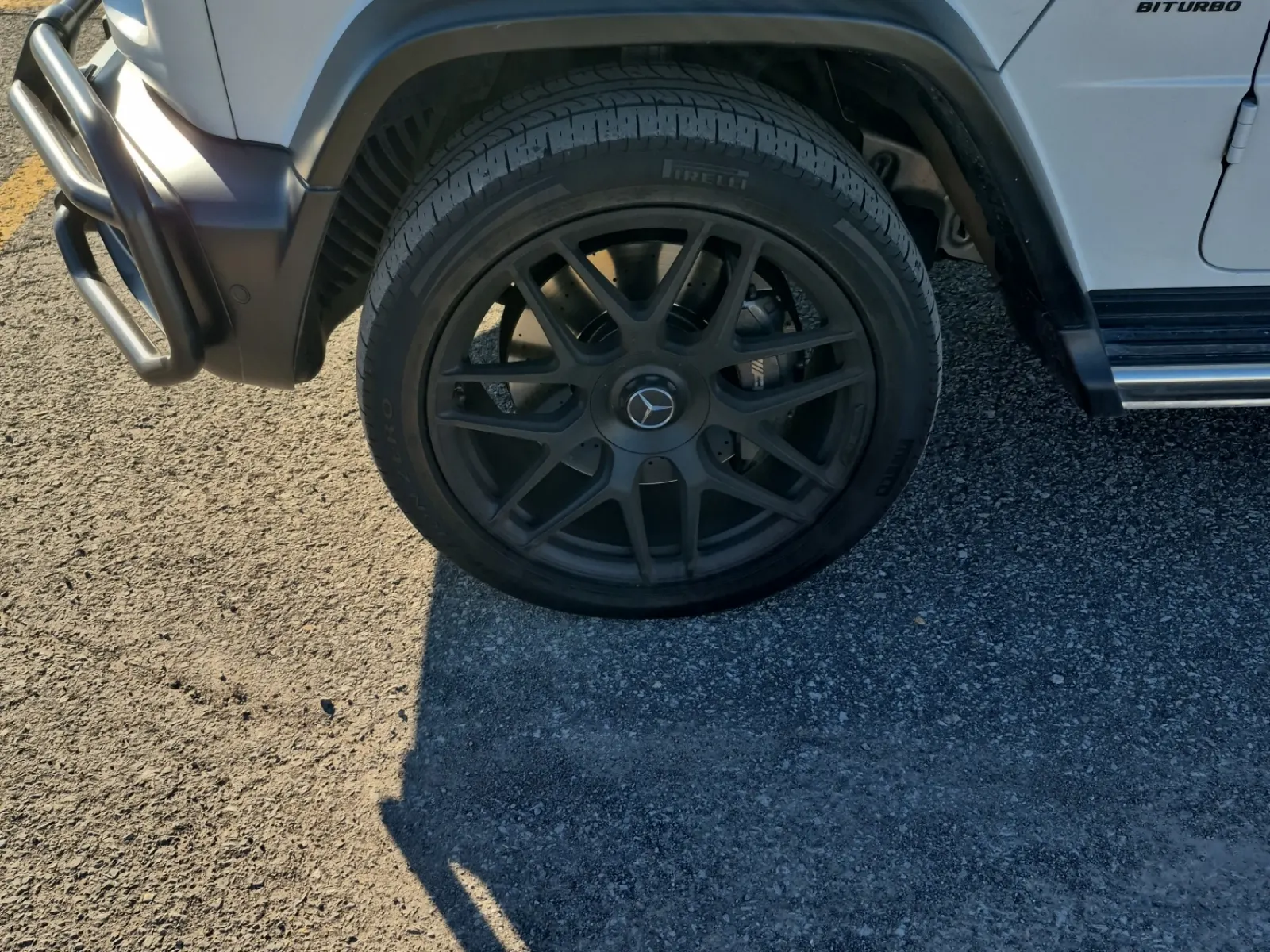 Front driver wheel/tire photo