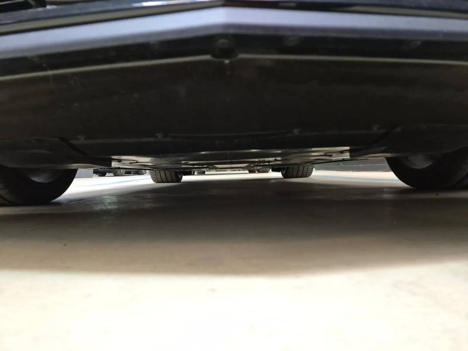 Undercarriage - Front Photo