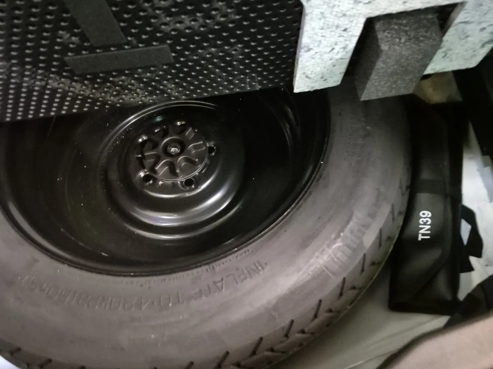 Spare Tire & Wheel Photo