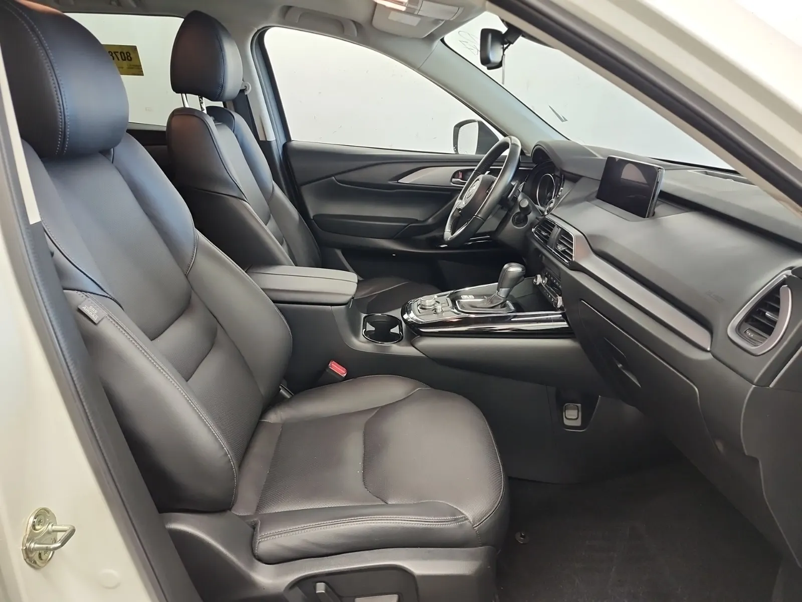 Right Side Interior Photo