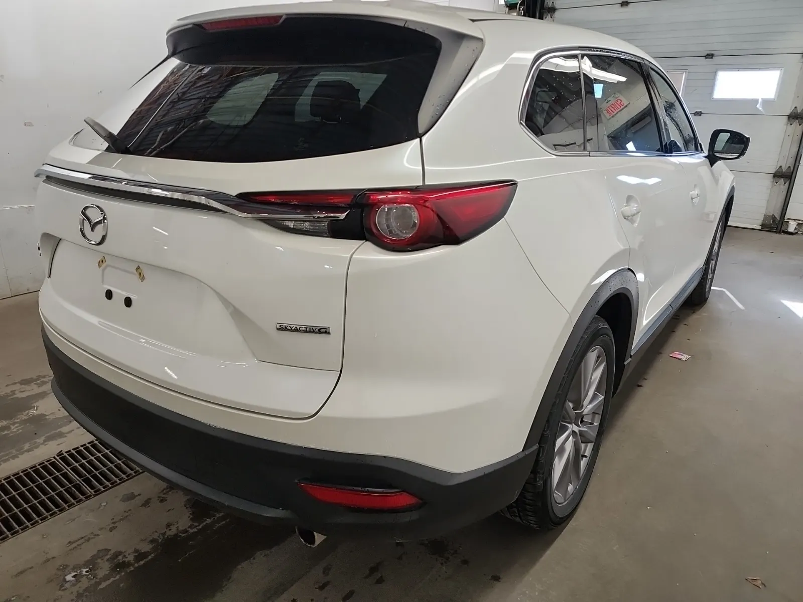 Passenger Rear 3/4 Photo