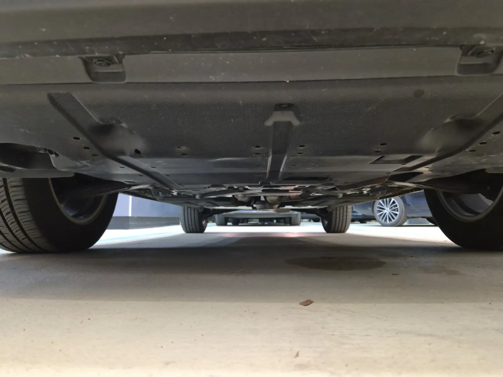 Undercarriage - Front Photo