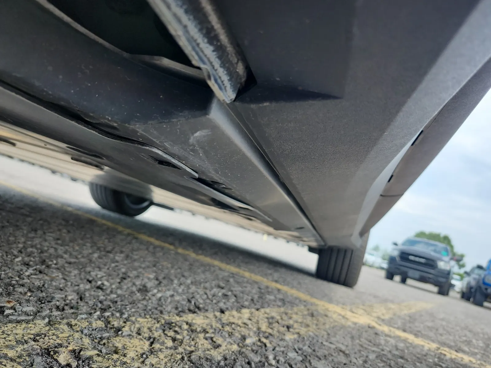 Undercarriage - Passenger Photo