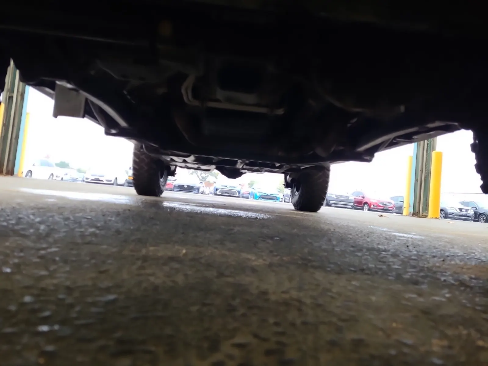 Undercarriage - Front Photo