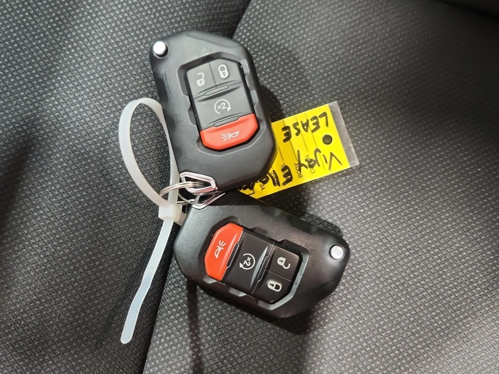 Keys/Fobs/Manual Photo