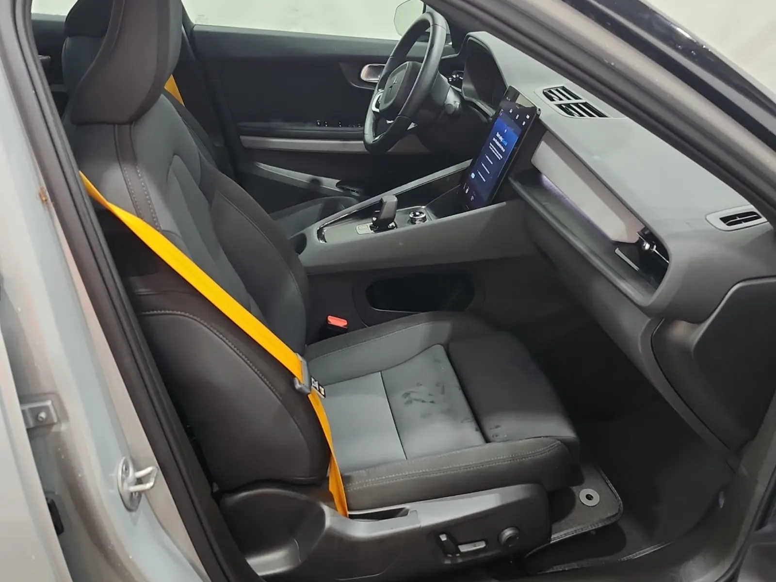 Right Side Interior Photo