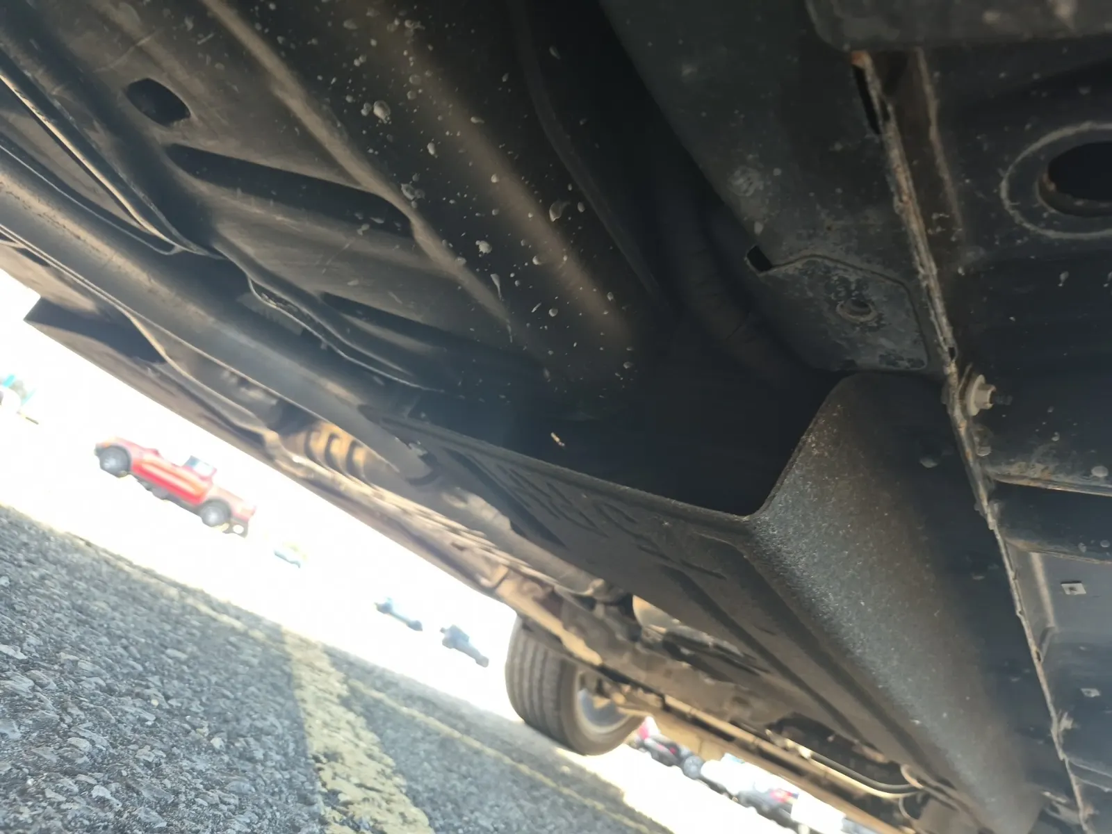 Undercarriage - Passenger Photo