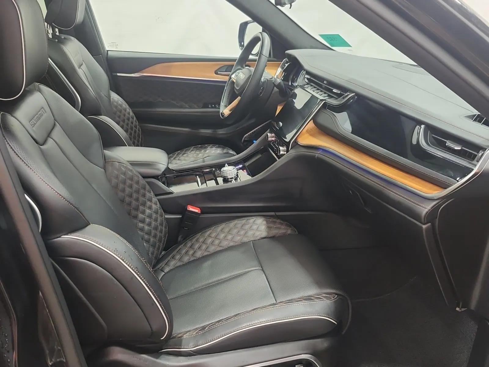 Right Side Interior Photo