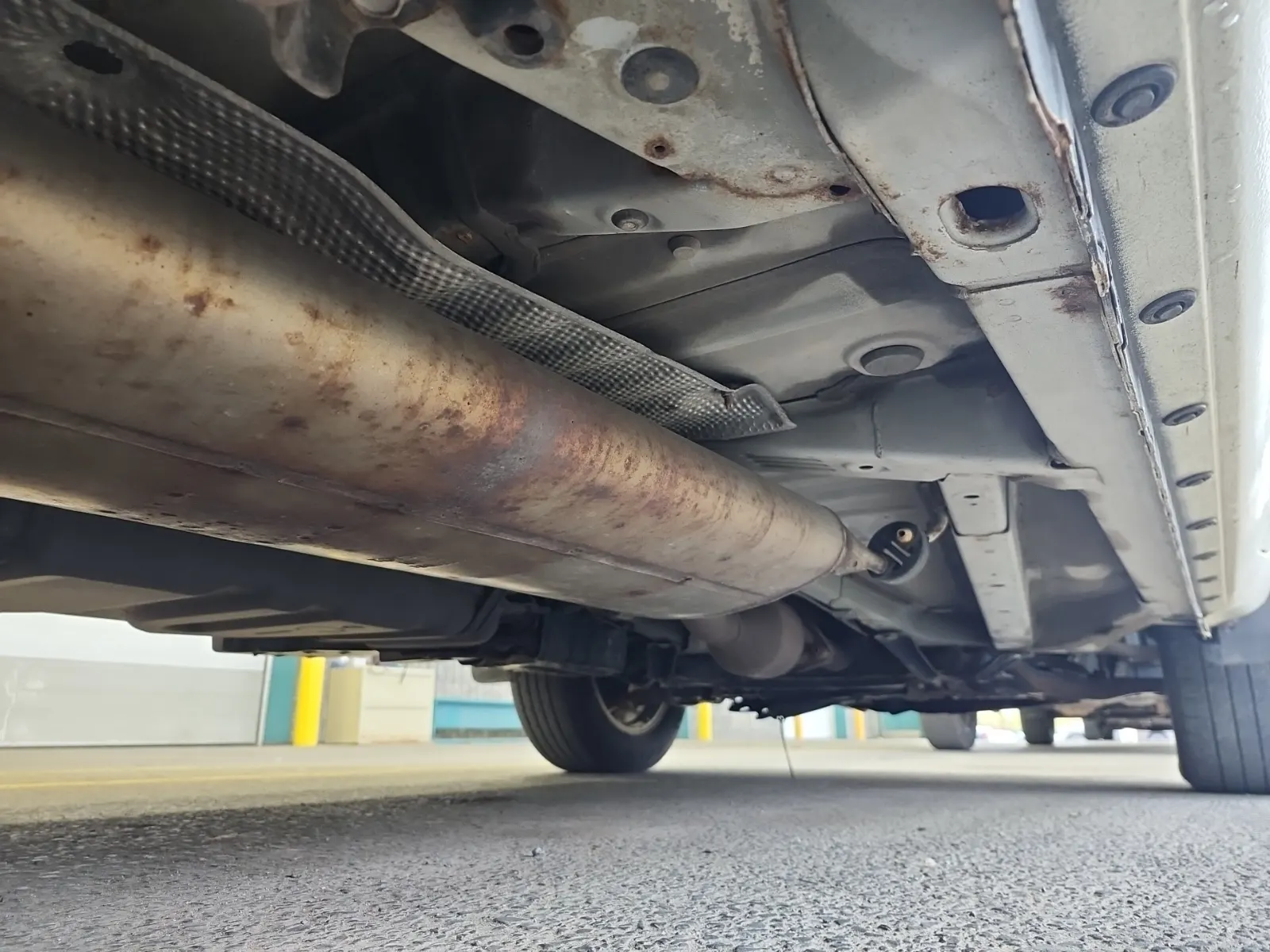 Undercarriage - Passenger Photo