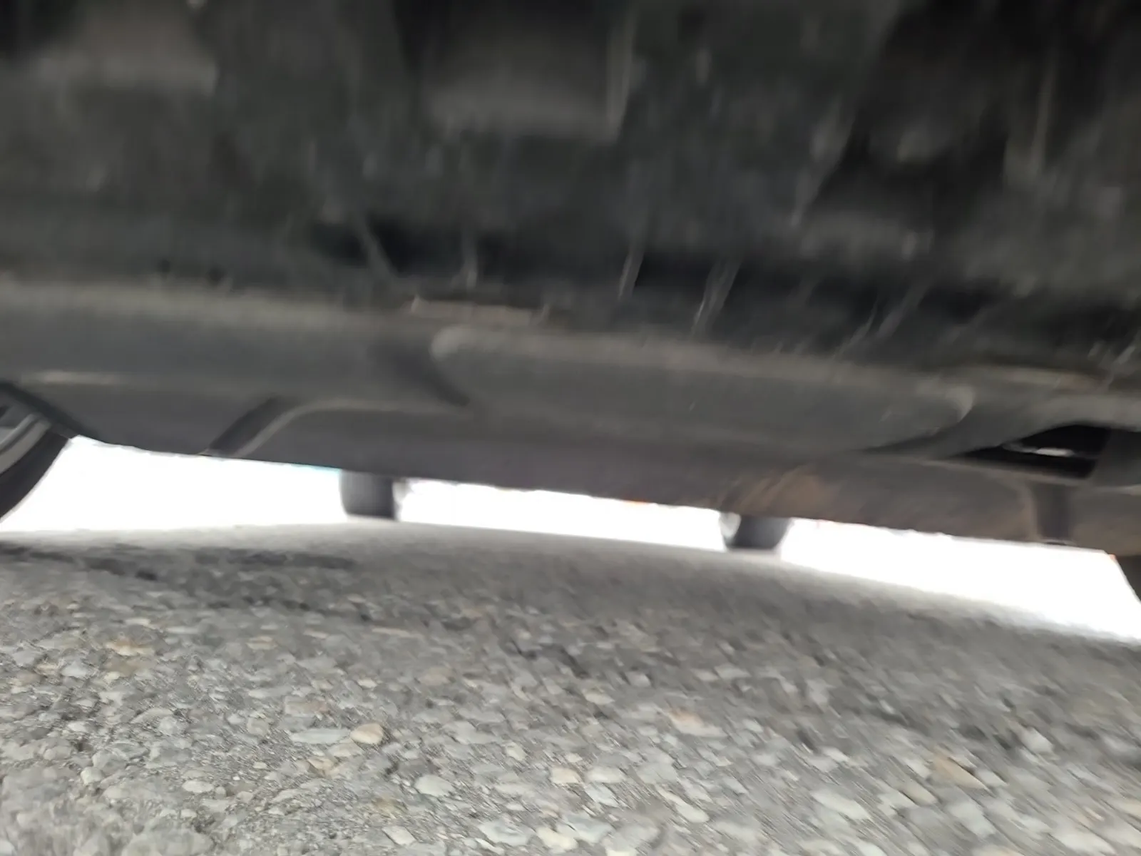 Undercarriage - Front Photo