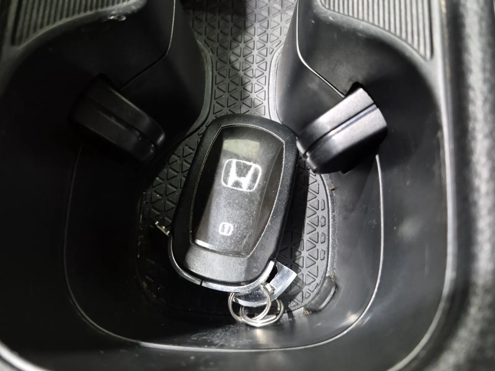 Keys/Fobs/Manual Photo