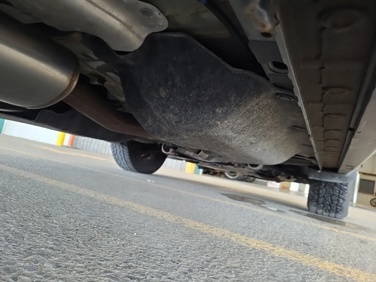 Undercarriage - Passenger Photo