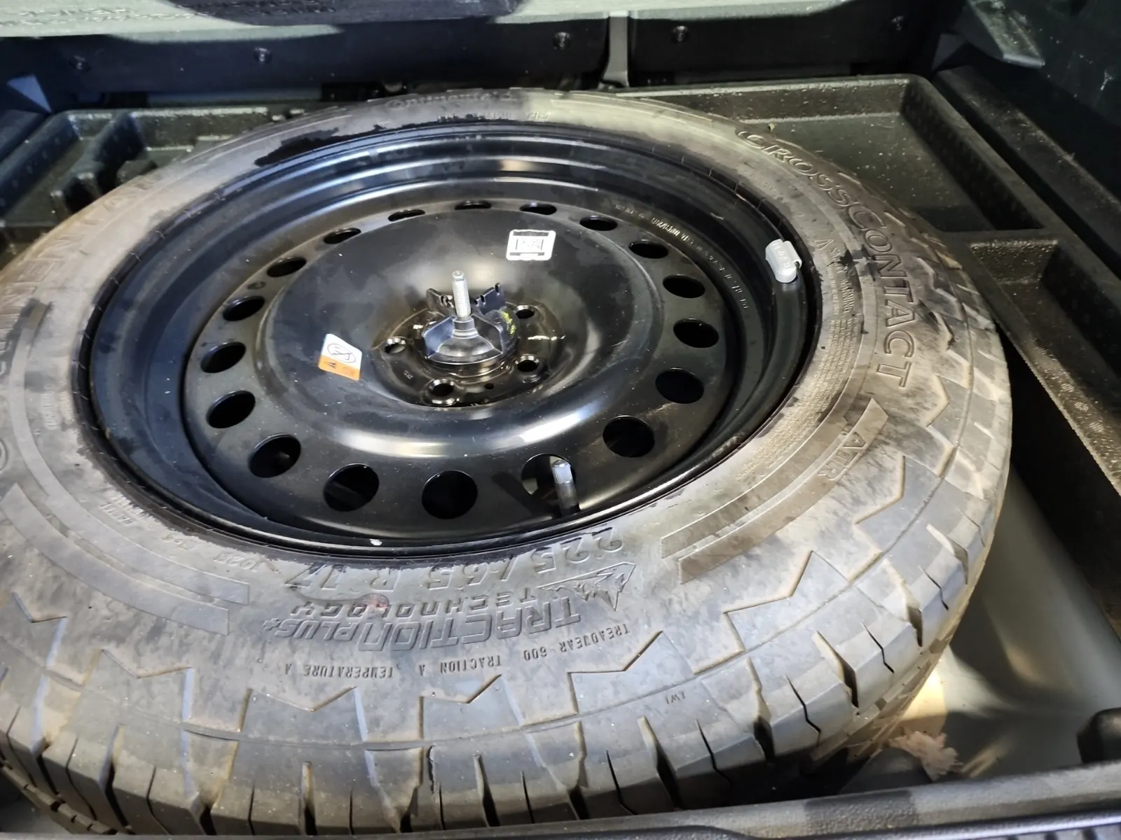 Spare Tire & Wheel Photo