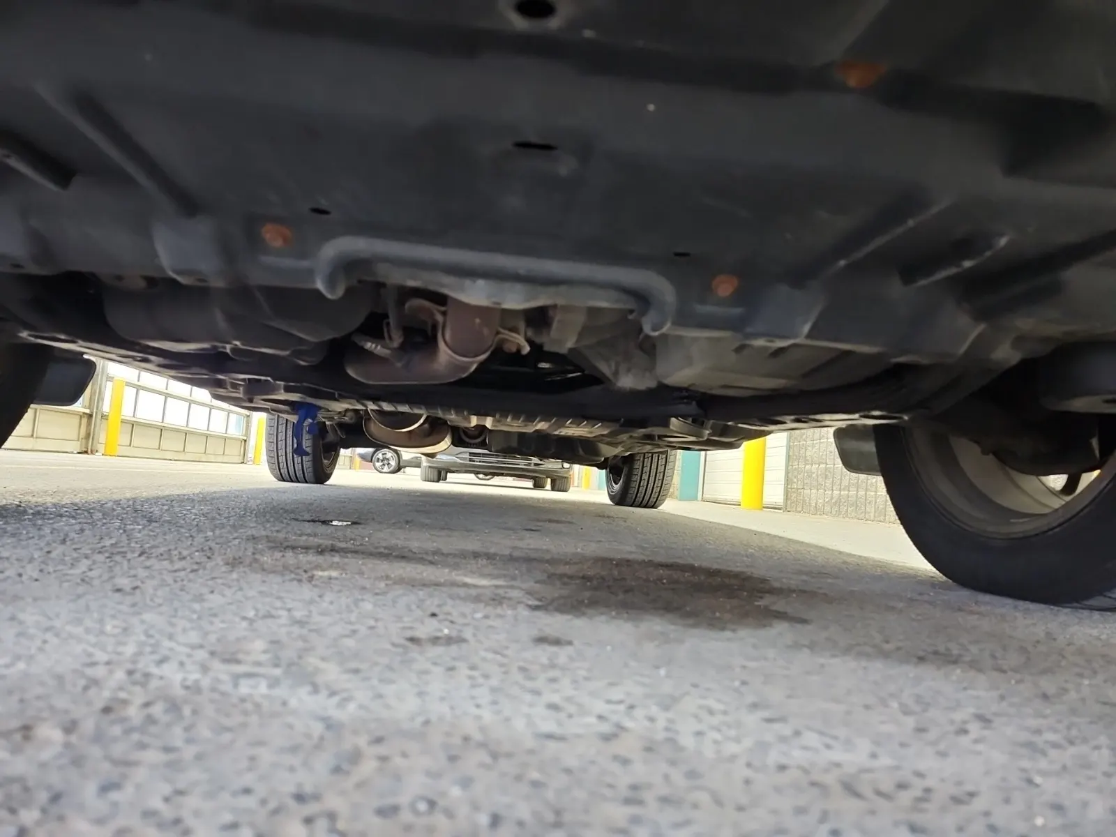 Undercarriage - Front Photo