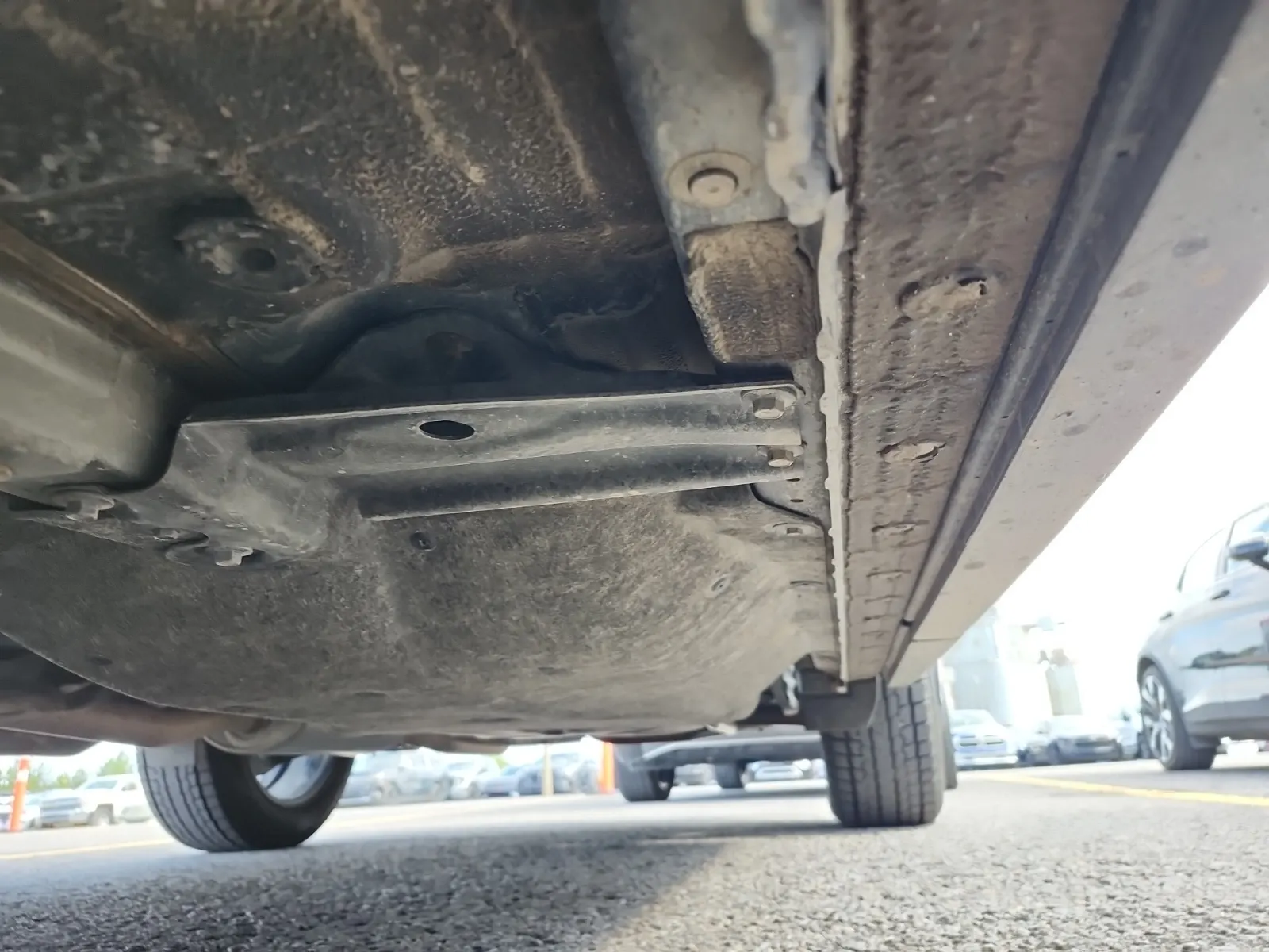 Undercarriage - Driver Photo
