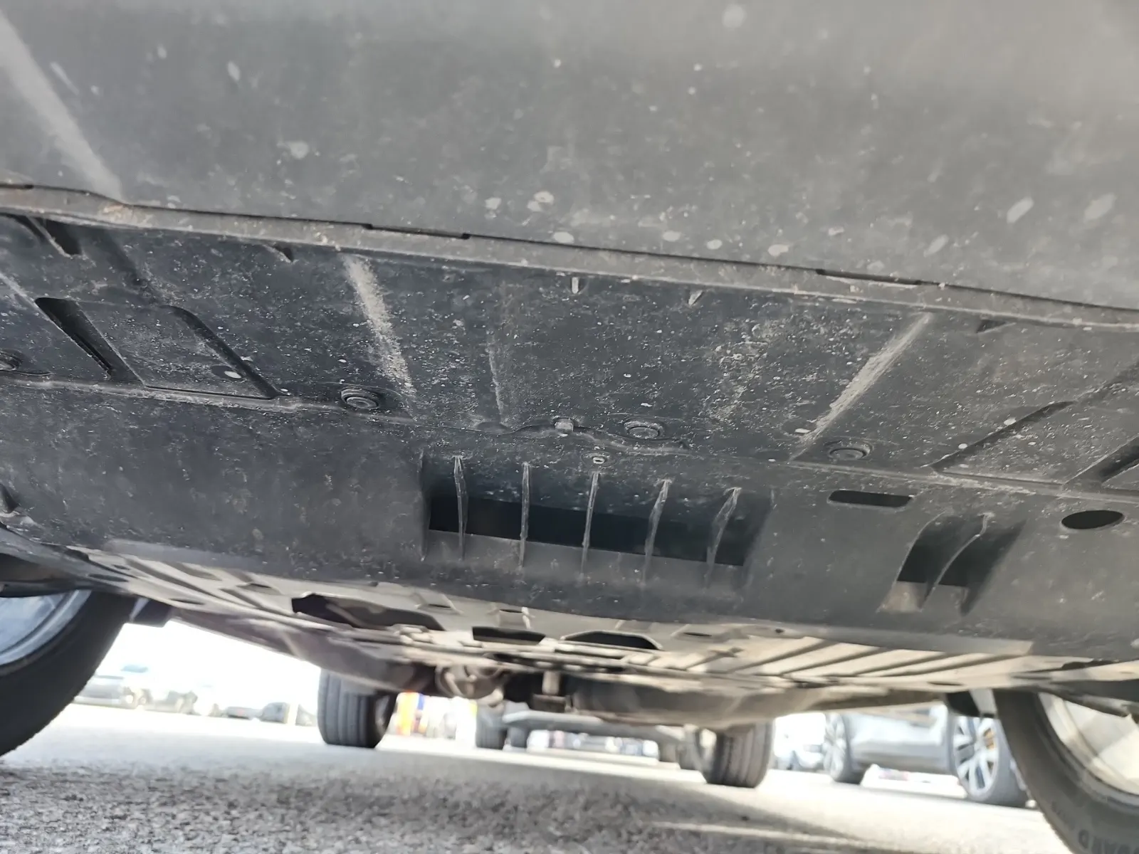 Undercarriage - Front Photo