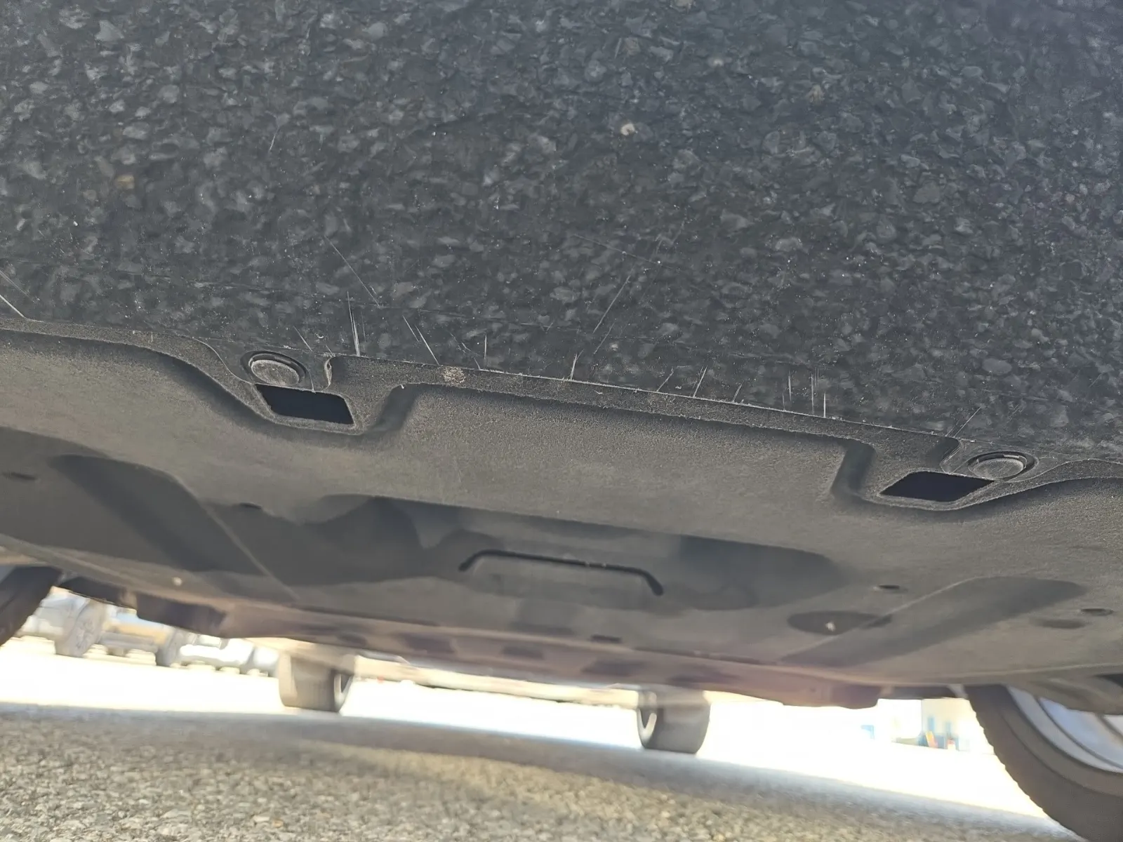 Undercarriage - Front Photo