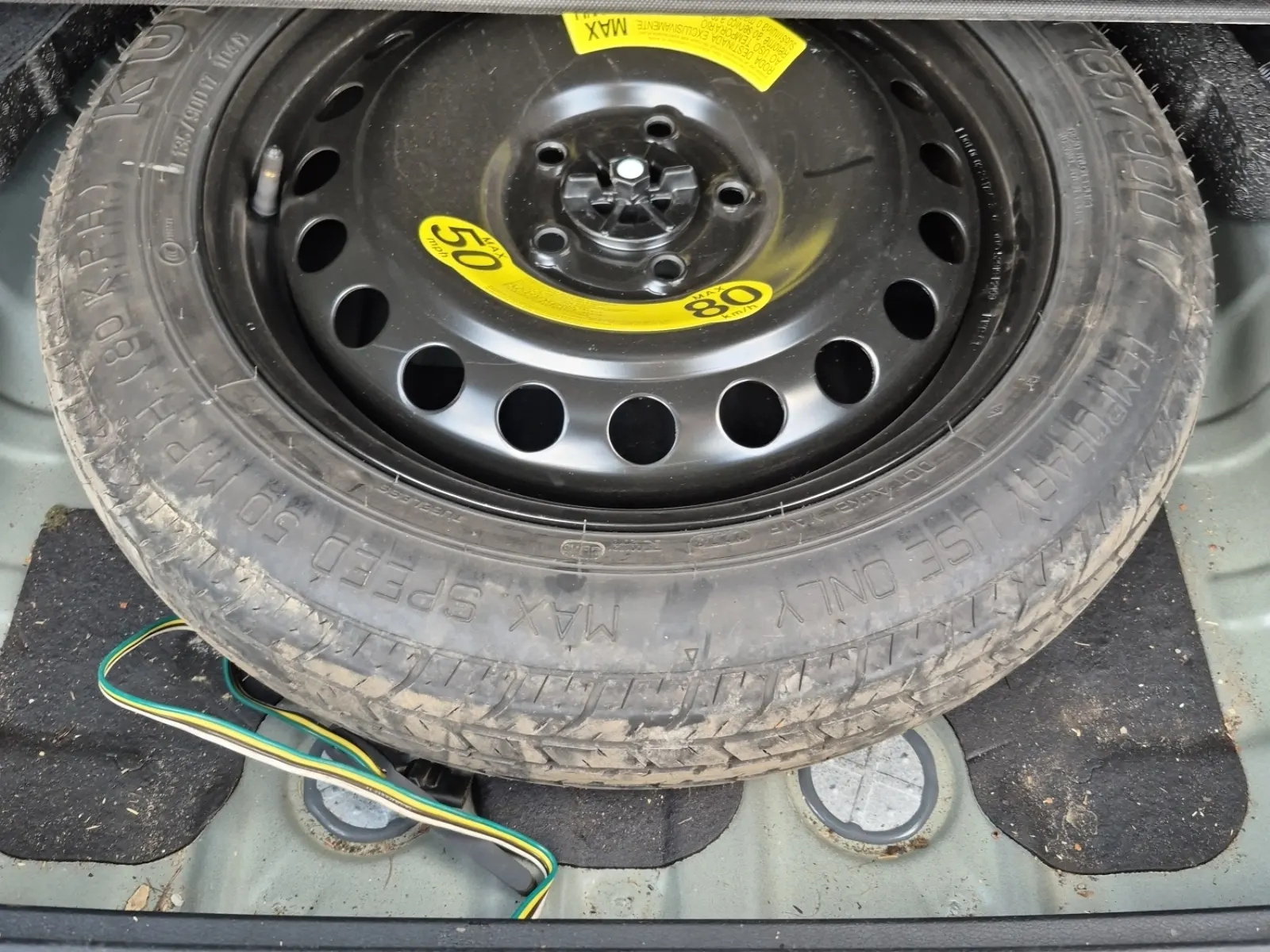 Spare Tire & Wheel Photo