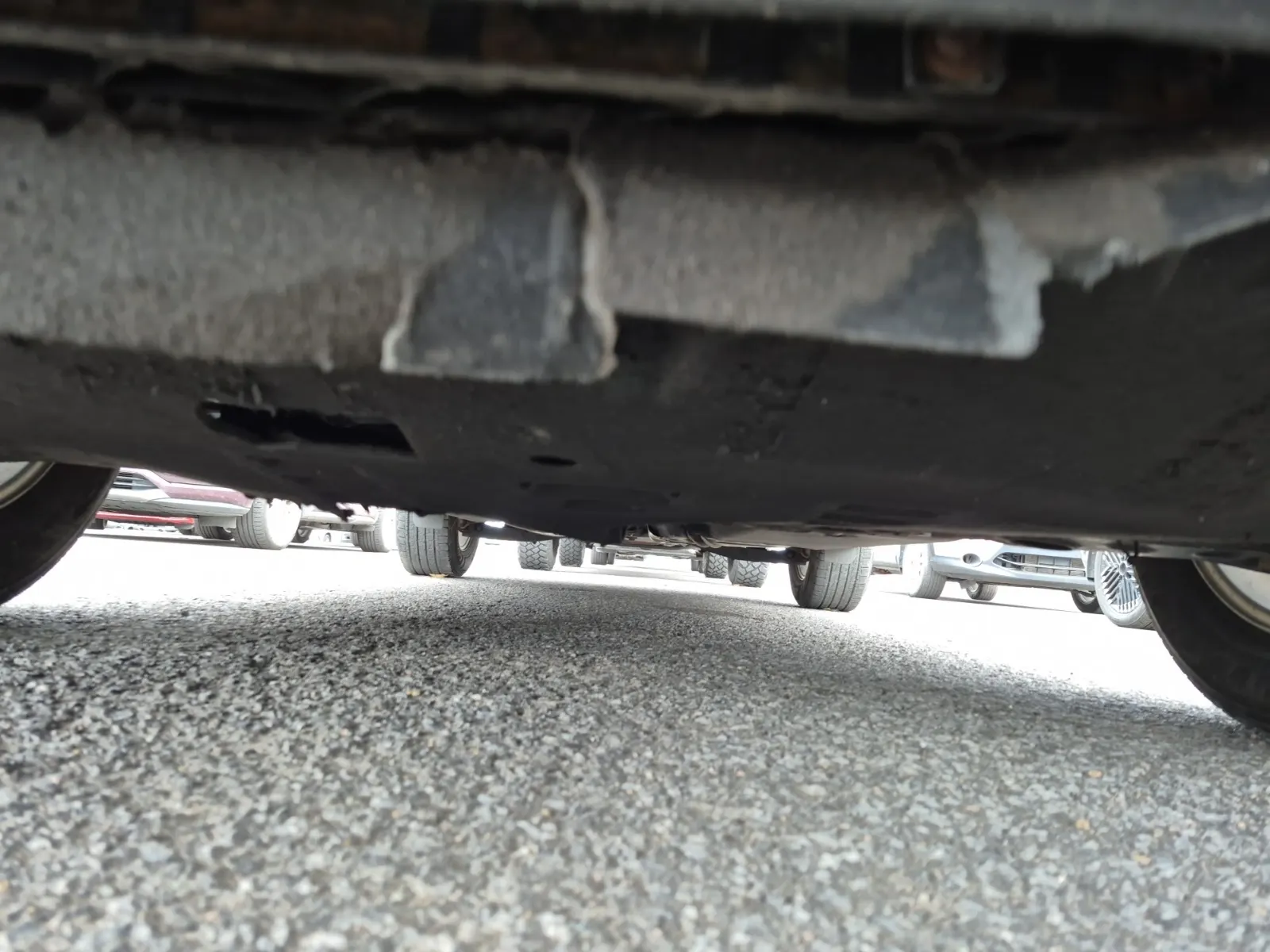 Undercarriage - Front Photo