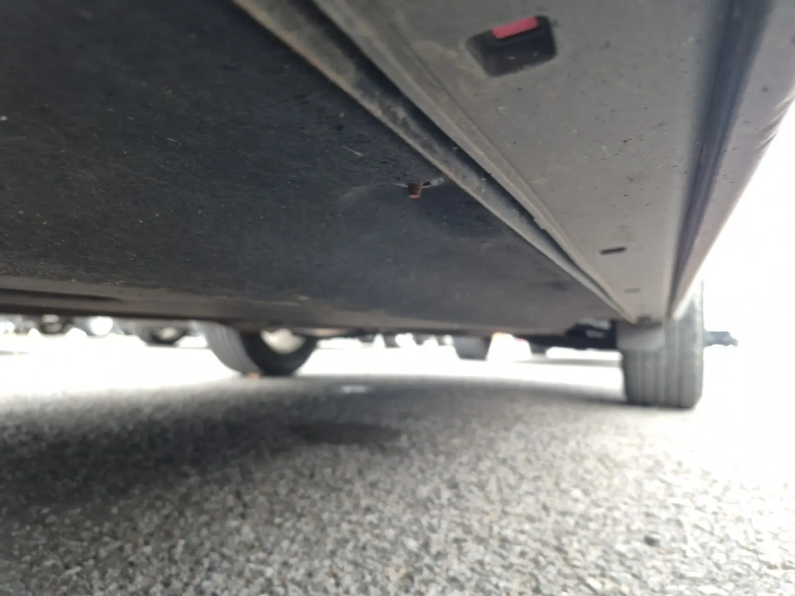 Undercarriage - Driver Photo